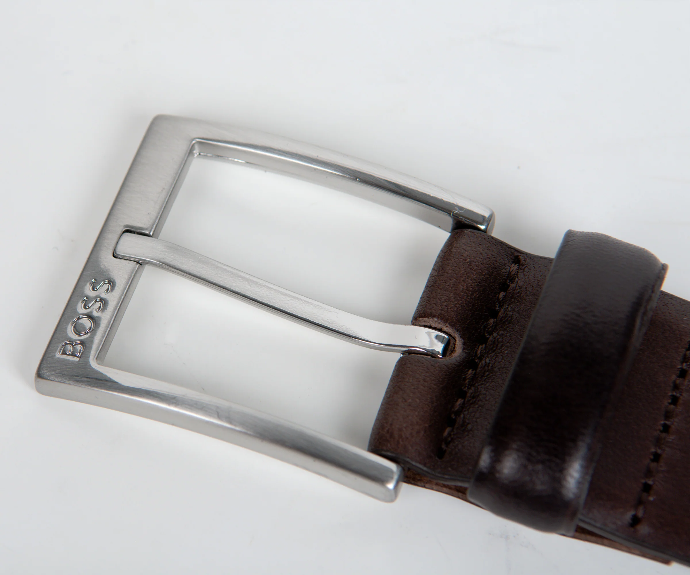 HUGO BOSS Erron Leather Belt Dark Brown - Image 3