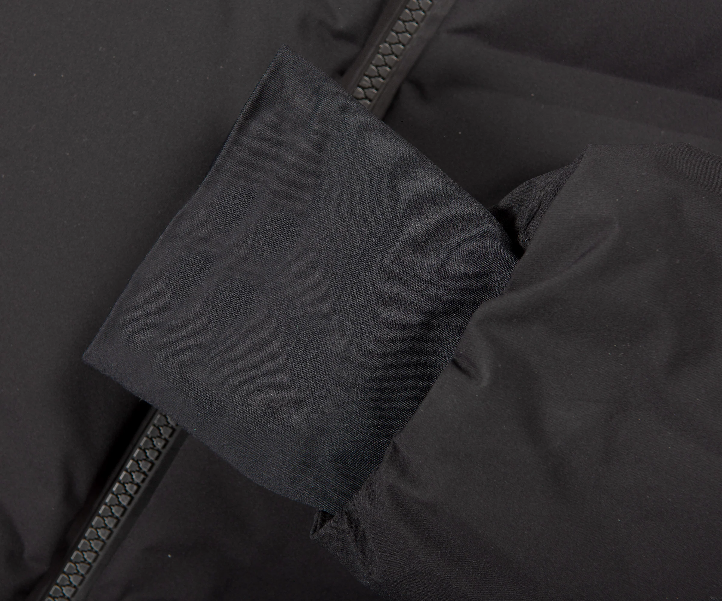 Moncler Grenoble Arcesaz Short Down Jacket Black - Image 5